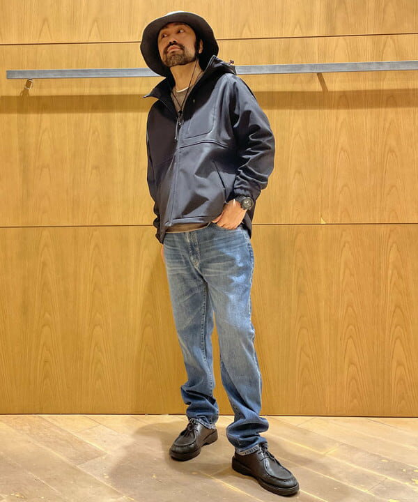 BEAMS HEARTの撥水 フィルム フーディーを使ったコーディネートを紹介します。｜Rakuten Fashion(楽天ファッション／旧楽天ブランドアベニュー)6330183