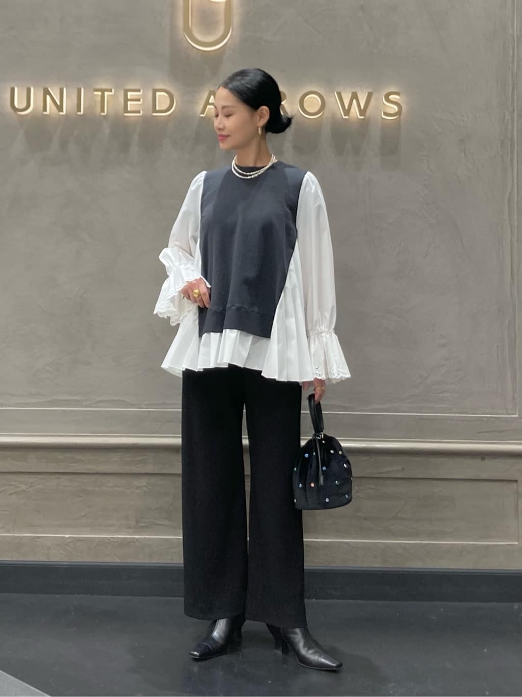 UNITED ARROWSのプリーツ コンビ ニット ブラウス -ウォッシャブル-を