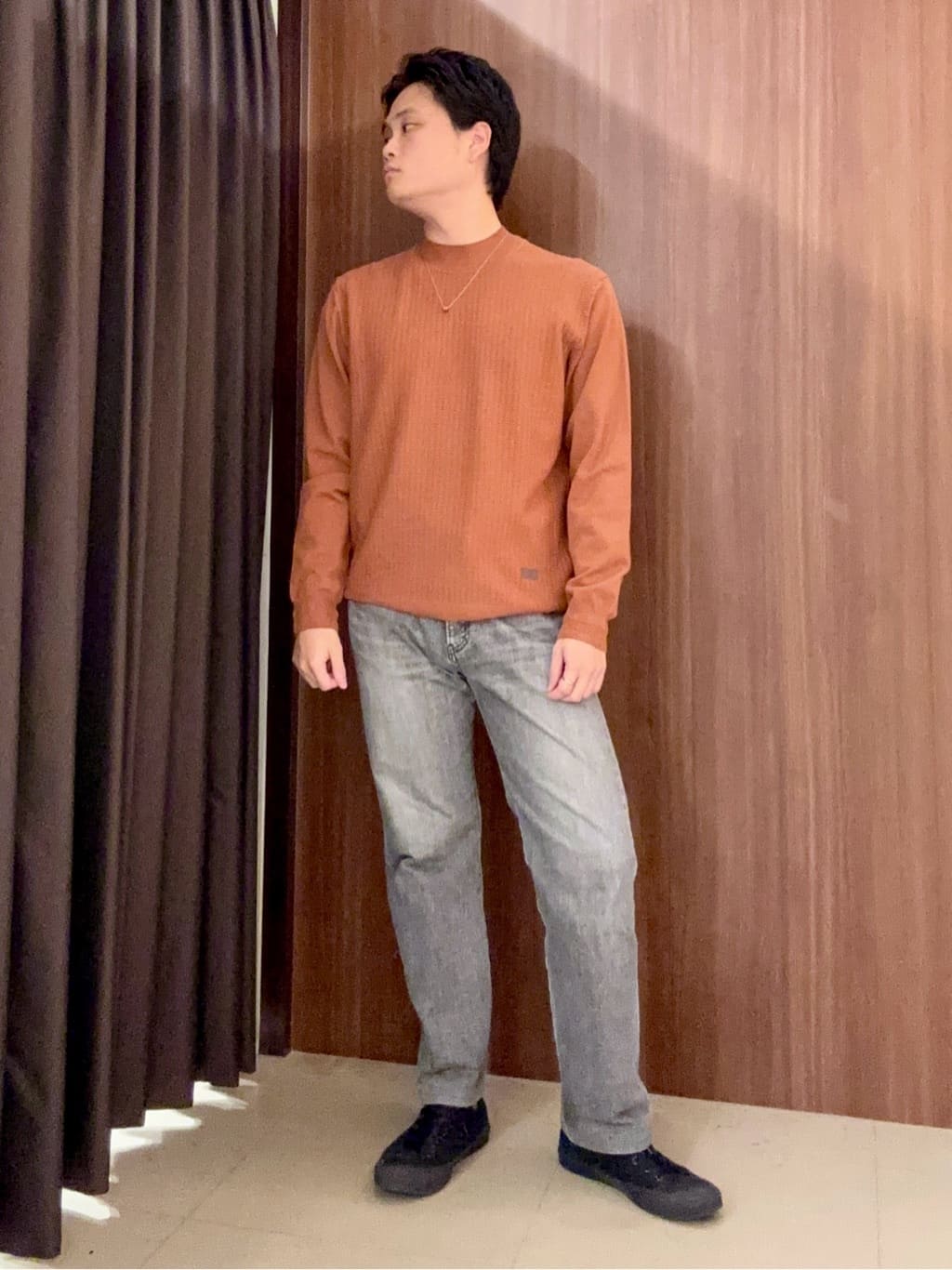 TAKEO KIKUCHIの【Sサイズ~】ハイゲージ モックネック ニット プルオーバーを使ったコーディネートを紹介します。｜Rakuten Fashion(楽天ファッション／旧楽天ブランドアベニュー)6331310