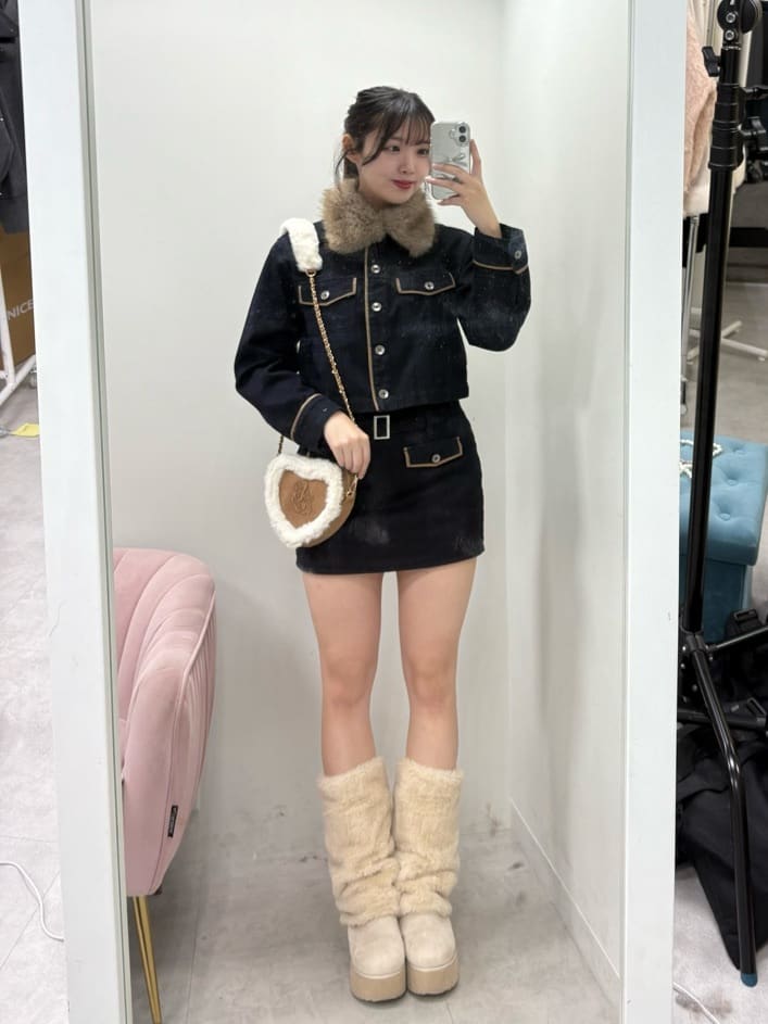 one after another NICE CLAUPの【全色通常販売!】衿ファー配色  