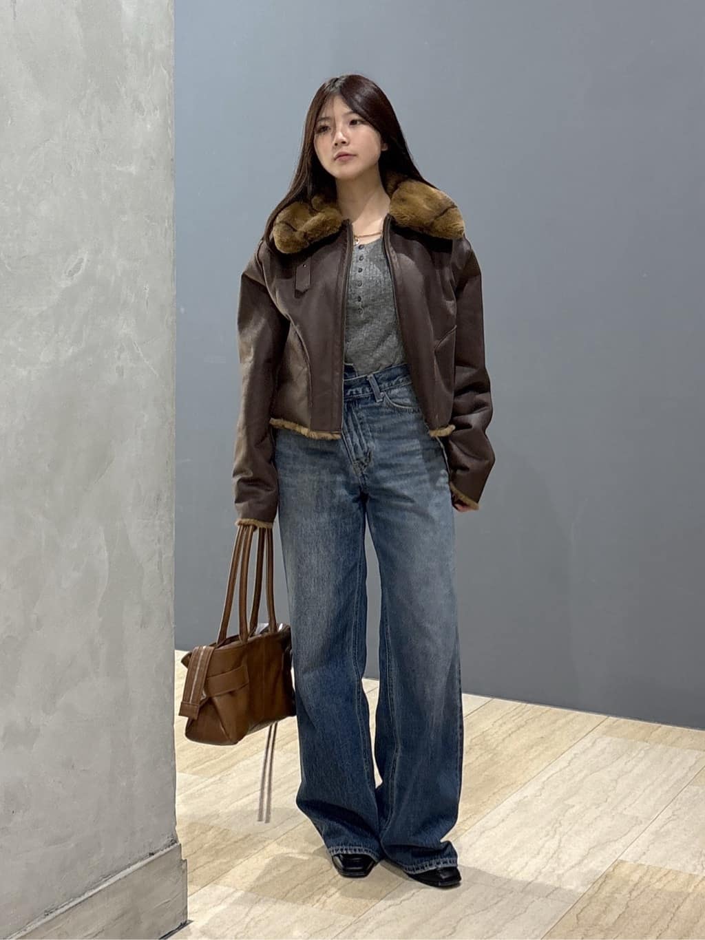 moussyのFLORAL STUDDED バギーを使ったコーディネート