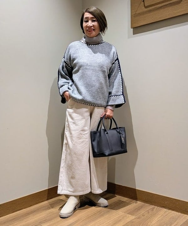 BEAMS HEARTのハンドステッチ プルオーバーを使ったコーディネートを紹介します。｜Rakuten Fashion(楽天ファッション／旧楽天ブランドアベニュー)6335370