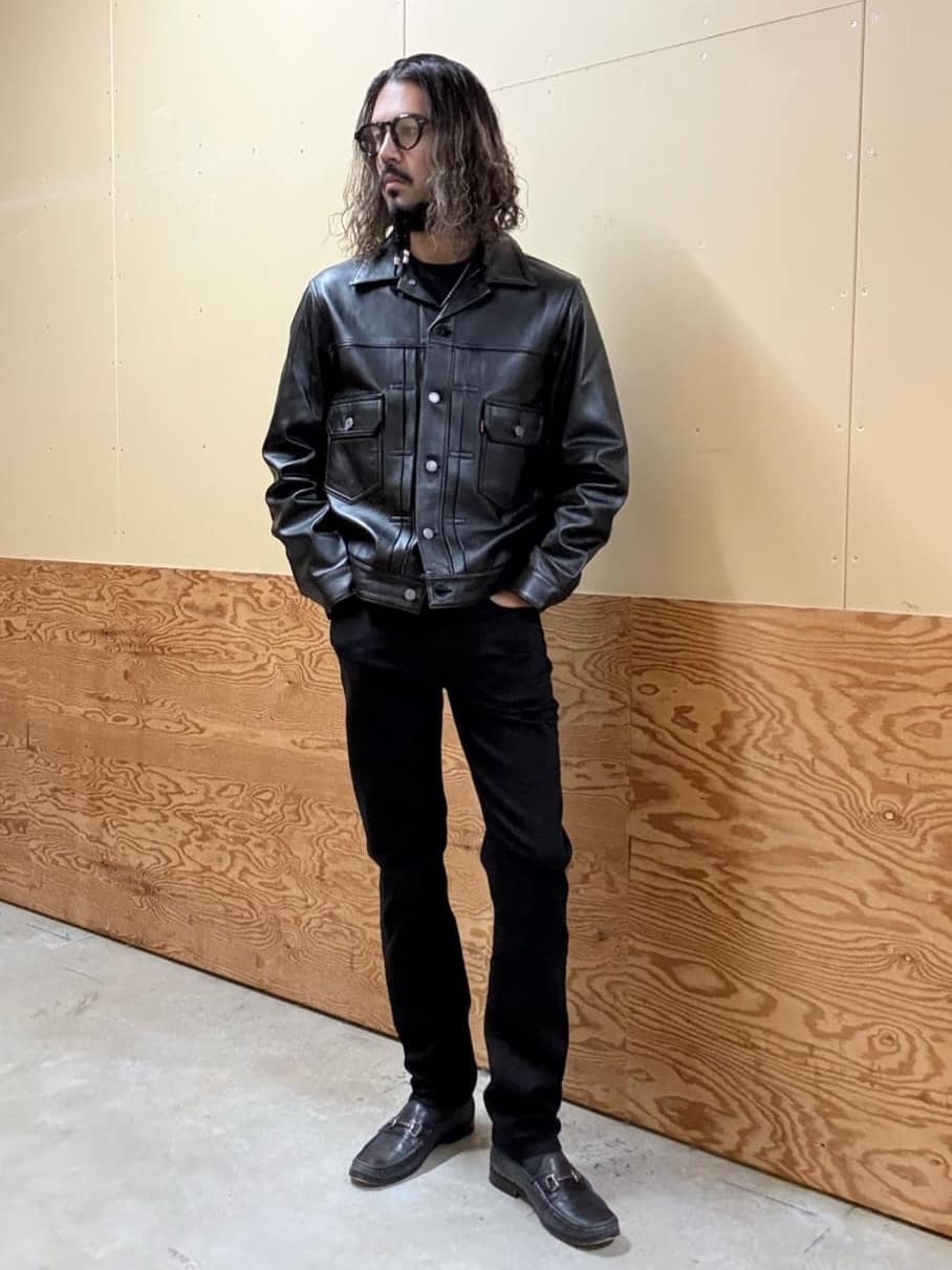 Levi'sのPREMIUM BLACK TYPEII TRUCKER LEATHER JACKETを使った