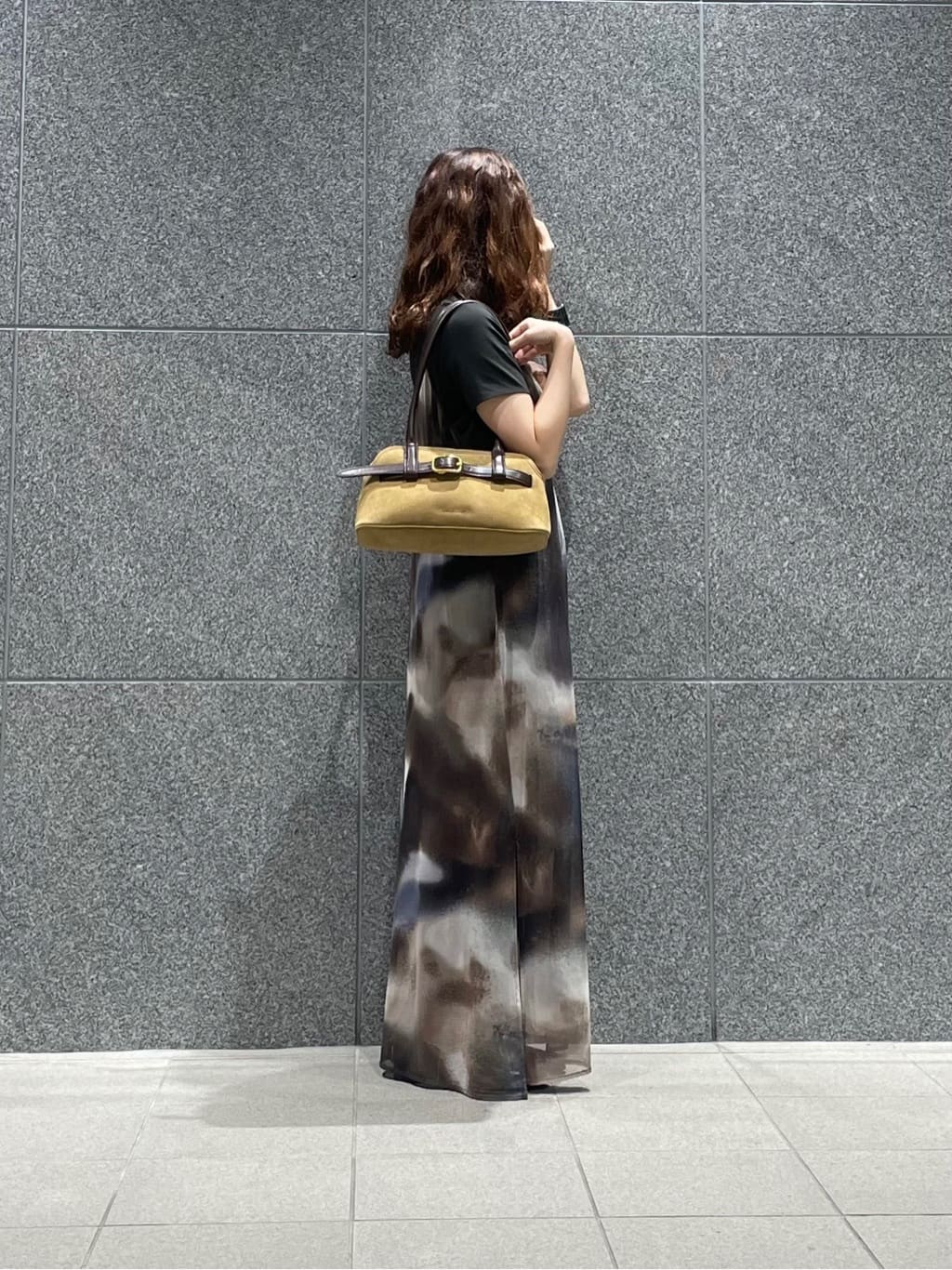 CHARLES & KEITH | Victoria ヴィクトリア ベルトイロンゲイティッド