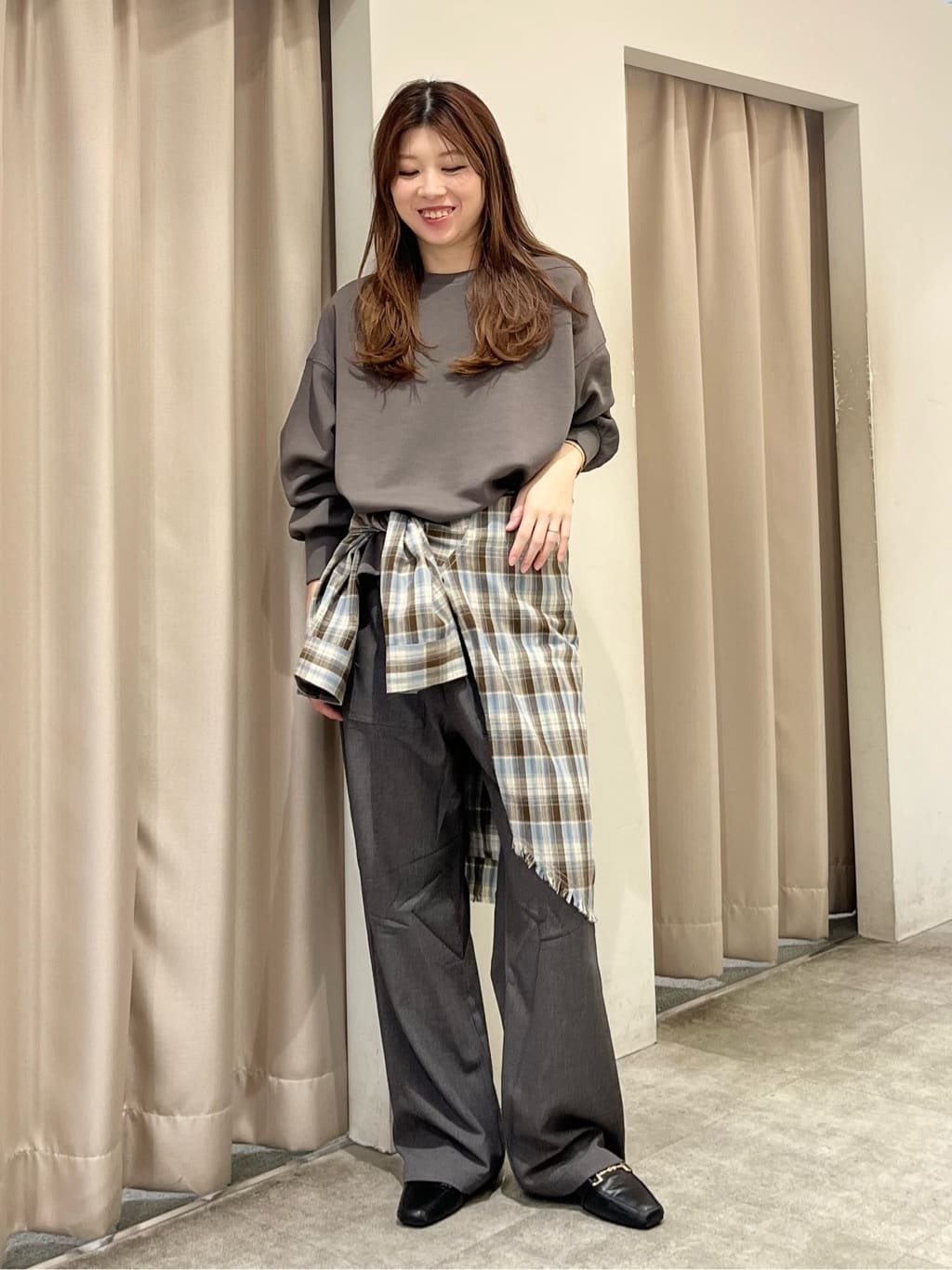 AMERICAN HOLICのコクーンポンチプルオーバーを使ったコーディネートを紹介します。｜Rakuten Fashion(楽天ファッション／旧楽天ブランドアベニュー)6340591