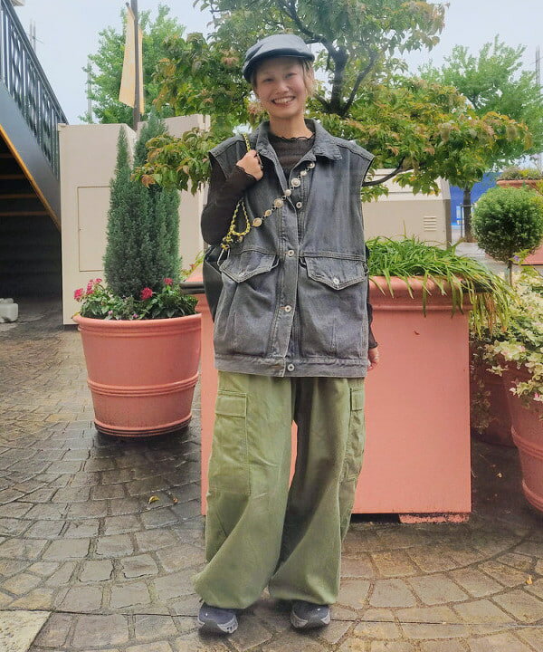 BEAMS HEARTのビッグ デニム ベストを使ったコーディネートを紹介します。｜Rakuten Fashion(楽天ファッション／旧楽天ブランドアベニュー)6341047