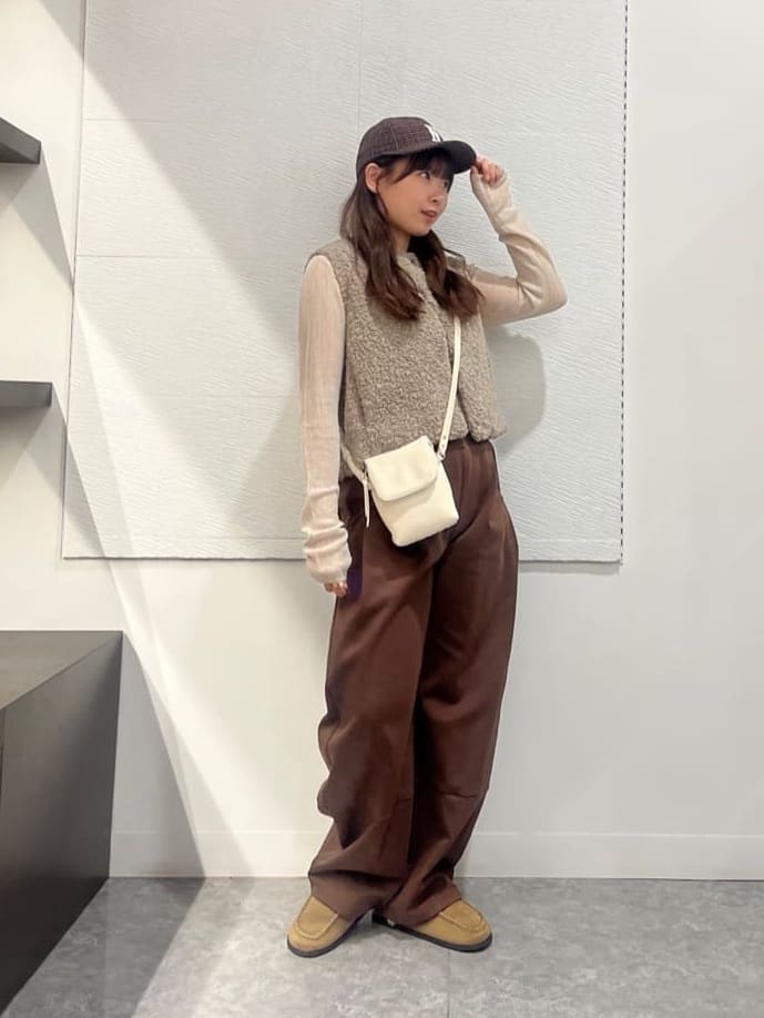 Vinのウォッシャブルラメラインシアーニットを使ったコーディネートを紹介します。｜Rakuten Fashion(楽天ファッション／旧楽天ブランドアベニュー)6342268