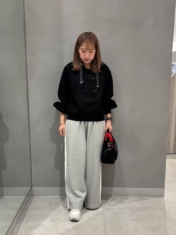 Vinのウェッジソールスニーカーを使ったコーディネートを紹介します。｜Rakuten Fashion(楽天ファッション／旧楽天ブランドアベニュー)6342471