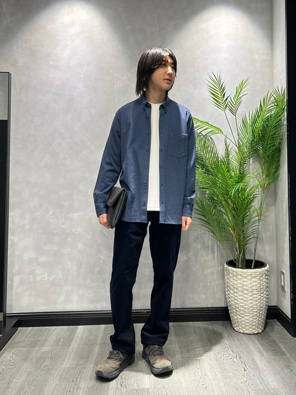 TAKEO KIKUCHIの【抗菌防臭】サッカーギンガムチェック ボタンダウンシャツを使ったコーディネートを紹介します。｜Rakuten Fashion(楽天ファッション／旧楽天ブランドアベニュー)6345246