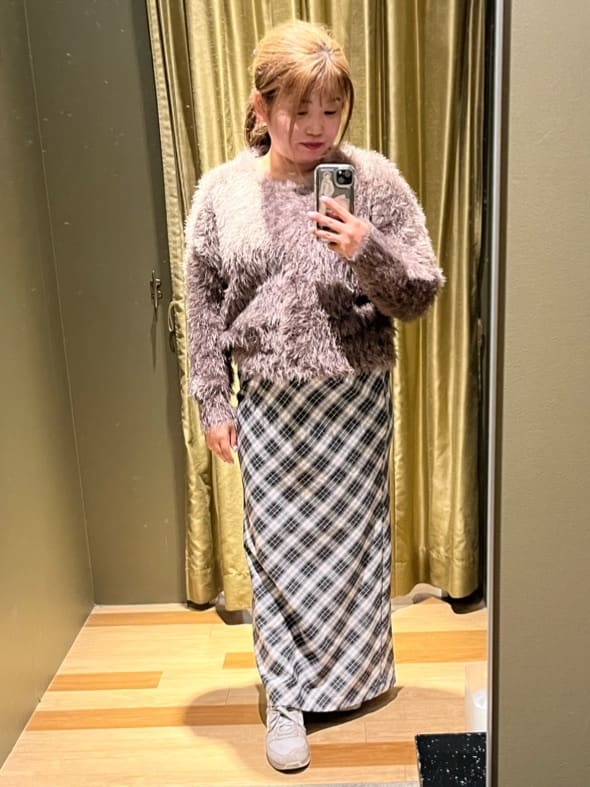 AMERICAN HOLICのバイアスIラインスカートを使ったコーディネートを紹介します。｜Rakuten Fashion(楽天ファッション／旧楽天ブランドアベニュー)6346638