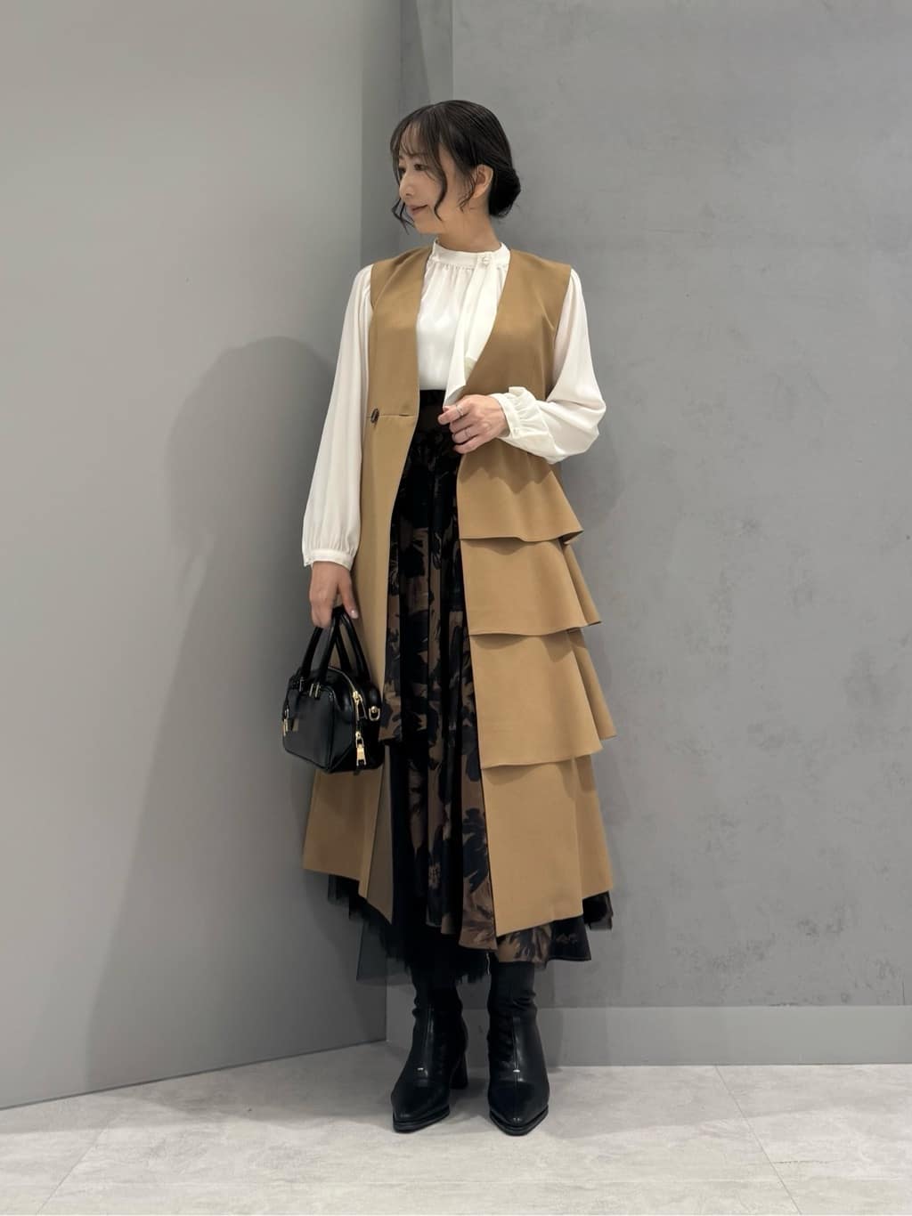 Vinのフリルジレワンピを使ったコーディネートを紹介します。｜Rakuten Fashion(楽天ファッション／旧楽天ブランドアベニュー)6354479