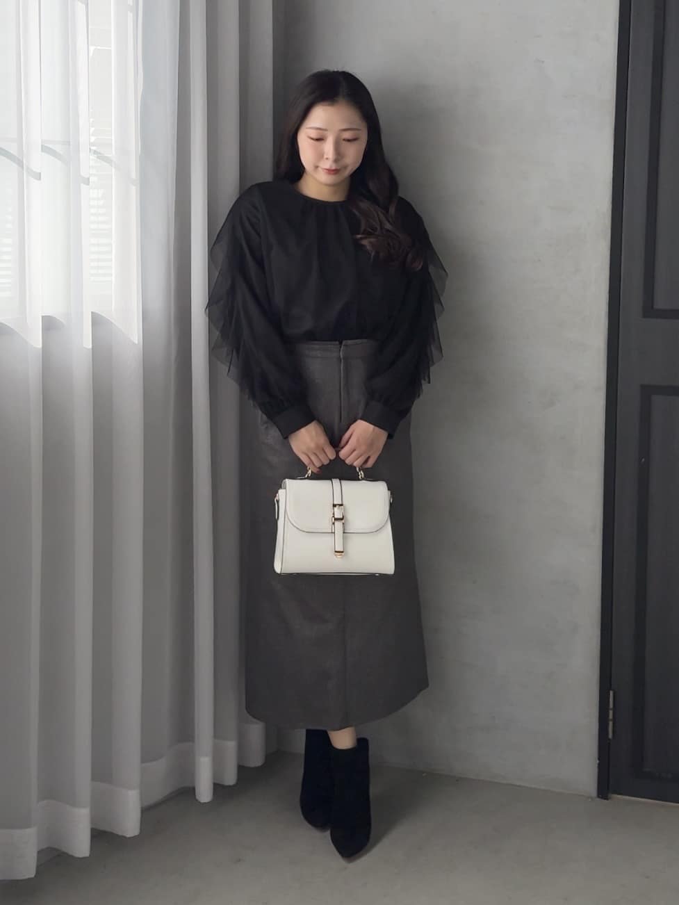 Viaggio Bluの【WEB限定】ラメタイトスカート≪手洗い可能≫を使ったコーディネートを紹介します。｜Rakuten Fashion(楽天ファッション／旧楽天ブランドアベニュー)6354888