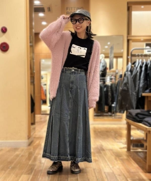 BEAMS HEARTの【手洗い可】フェザーヤーン カーディガン(ウォッシャブル) 25AW 長袖 レディース ニット オーバーサイズを使ったコーディネートを紹介します。｜Rakuten Fashion(楽天ファッション／旧楽天ブランドアベニュー)6355107