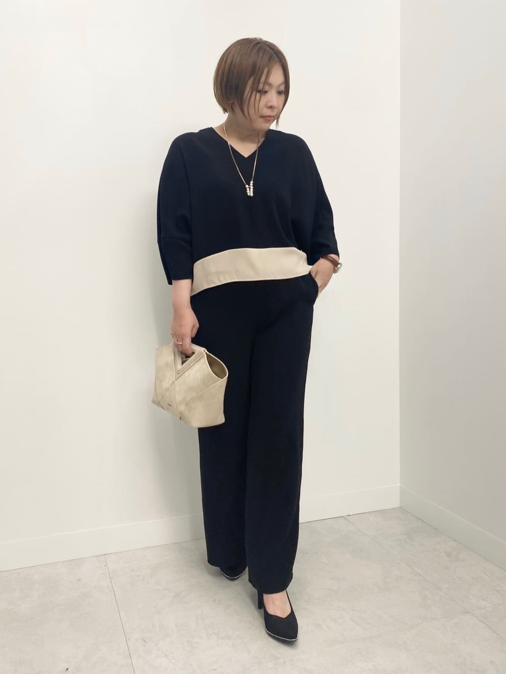 Vinのダブルクロスとろみワイドパンツを使ったコーディネートを紹介します。｜Rakuten Fashion(楽天ファッション／旧楽天ブランドアベニュー)6356774