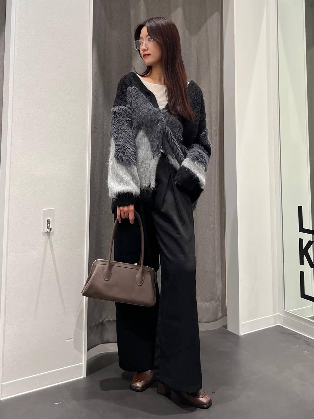 LAKOLEのインターシャ配色カーディガンを使ったコーディネートを紹介します。｜Rakuten Fashion(楽天ファッション／旧楽天ブランドアベニュー)6356984