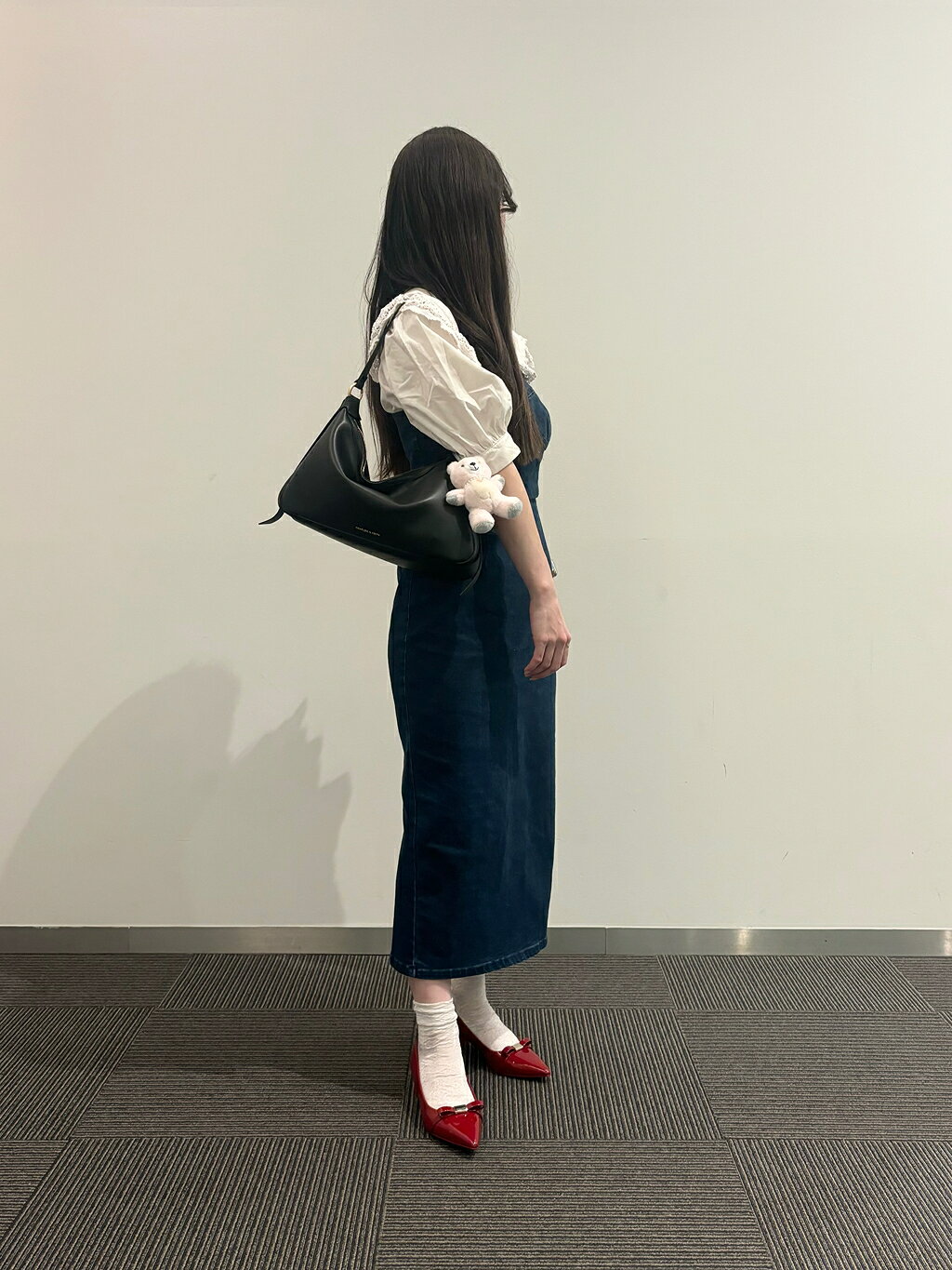 新品 CHARLES & KEITH ドリアン パテントボウポインテッドトゥ CHARLES