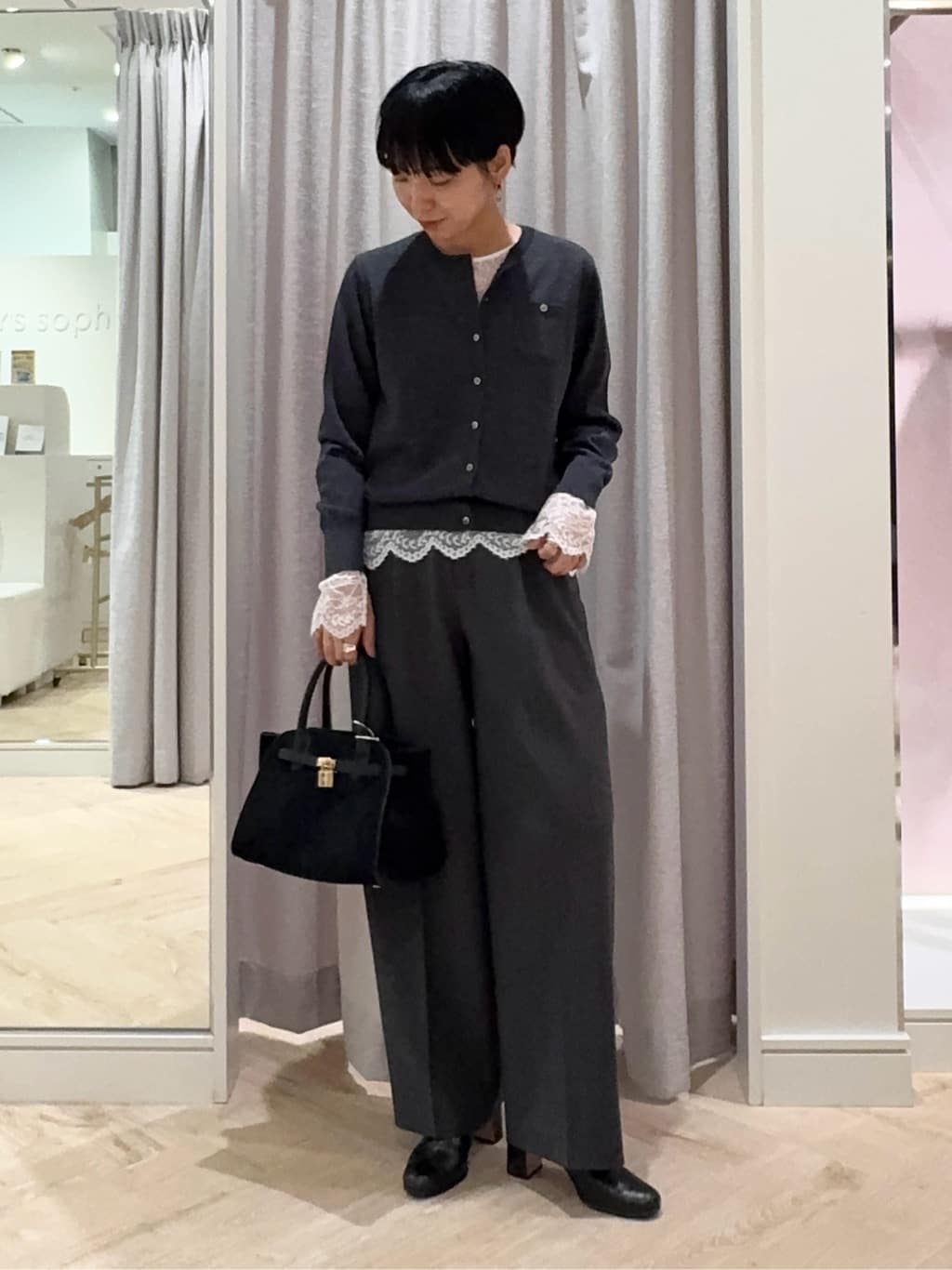 NOLLEY'SのウォッシャブルラッセルレースTブラウスを使った