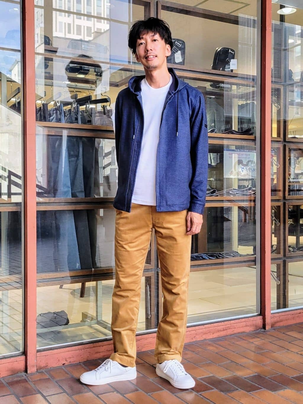 TAKEO KIKUCHIの【JUST ONE LAYER】ダウンファブリックZIPパーカーを使ったコーディネートを紹介します。｜Rakuten Fashion(楽天ファッション／旧楽天ブランドアベニュー)6364998