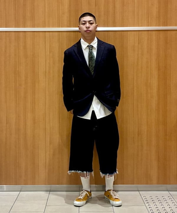 BEAMS HEARTのヴィンテージデニム調 2ボタンジャケットを使ったコーディネートを紹介します。｜Rakuten Fashion(楽天ファッション／旧楽天ブランドアベニュー)6367323