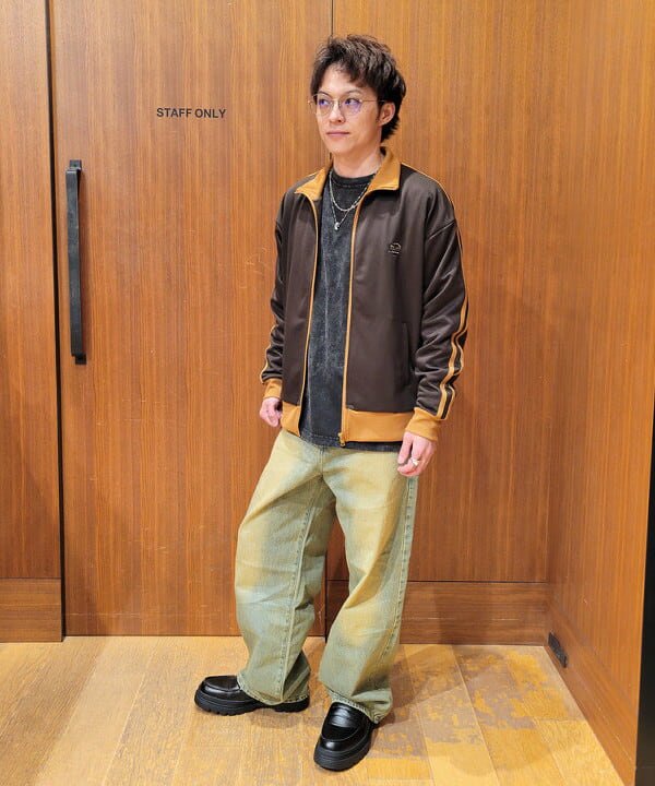 BEAMS HEARTのポリエステルジャージ 配色 トラックジャケットを使ったコーディネートを紹介します。｜Rakuten Fashion(楽天ファッション／旧楽天ブランドアベニュー)6366118