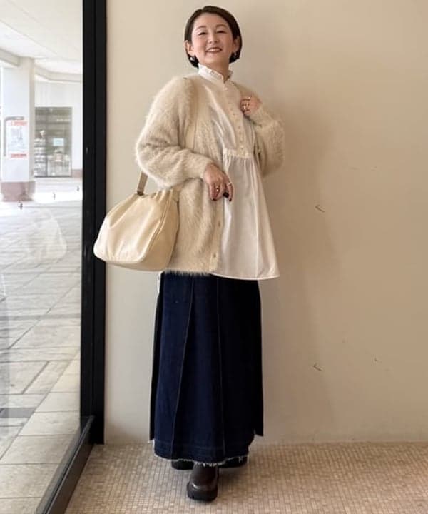 BEAMS HEARTの【洗濯機洗い可】スタンドフリル チュニックシャツ 25AW レディース 長袖 きれいめ レイヤード オンオフ兼用 通勤 お仕事を使ったコーディネートを紹介します。｜Rakuten Fashion(楽天ファッション／旧楽天ブランドアベニュー)6367700