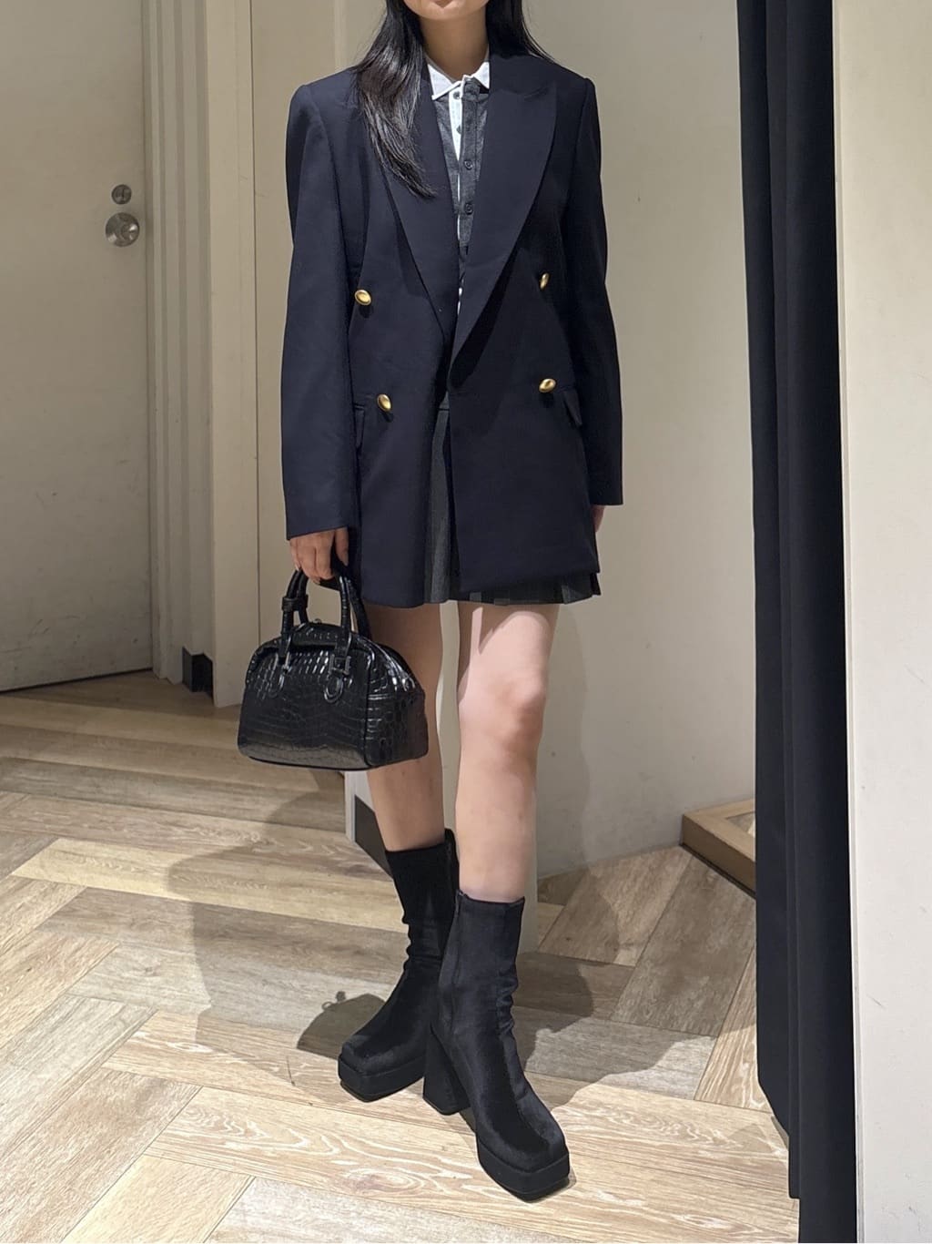 moussyのFLORAL STUDDED バギーを使ったコーディネート