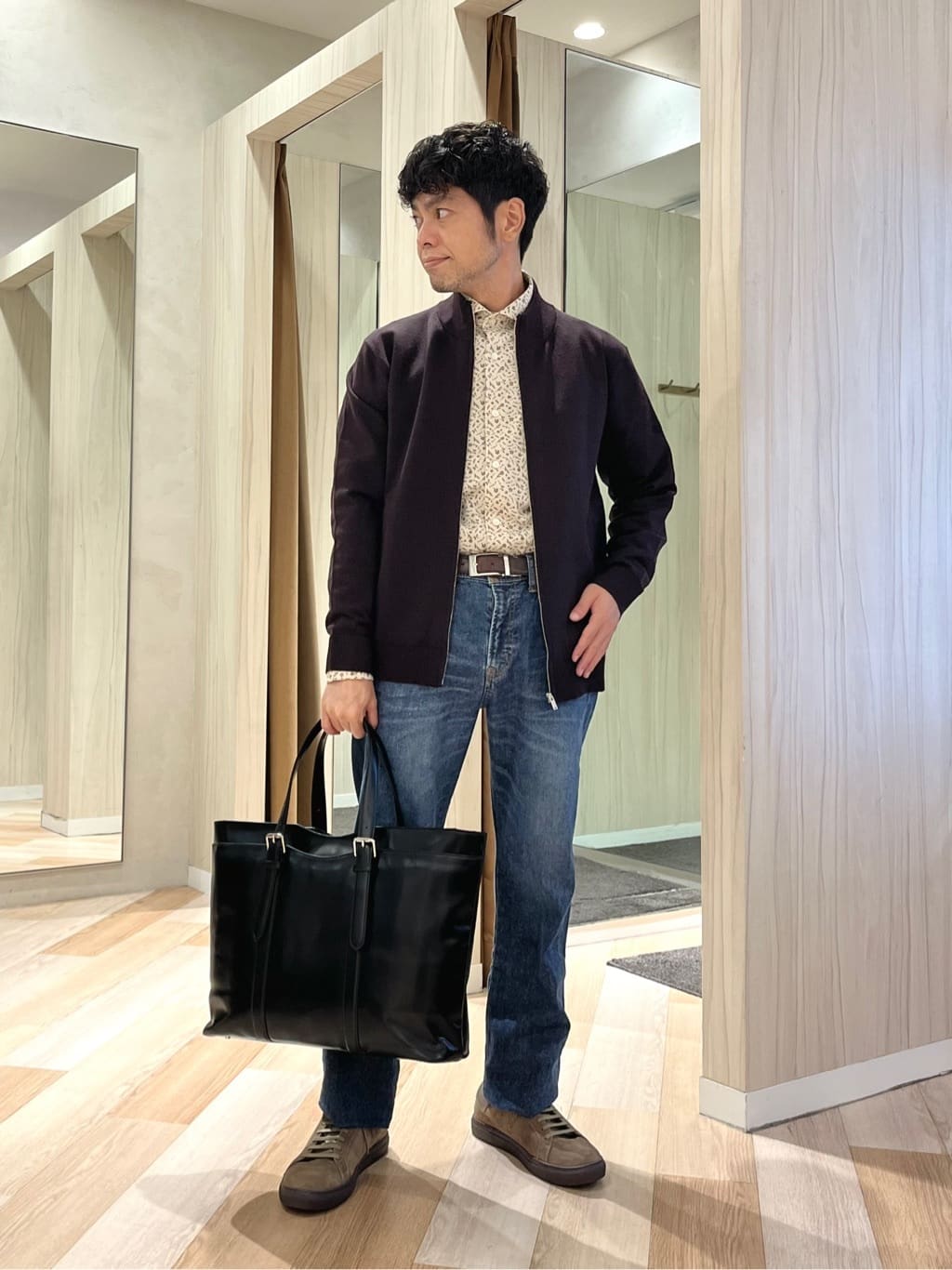 TAKEO KIKUCHIのアンチピリング ジップアップ ニットを使ったコーディネートを紹介します。｜Rakuten Fashion(楽天ファッション／旧楽天ブランドアベニュー)6368142