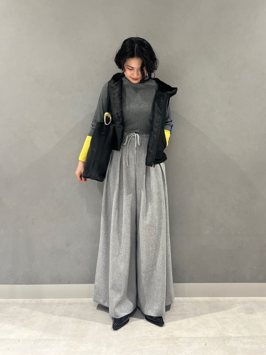 Vinのドットキルティングジップベストを使ったコーディネートを紹介します。｜Rakuten Fashion(楽天ファッション／旧楽天ブランドアベニュー)6368290