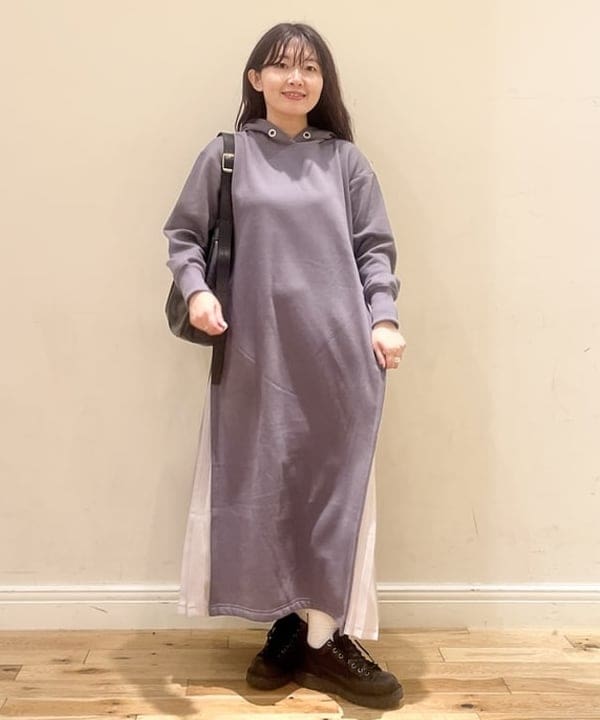 BEAMS HEARTのサイド プリーツ フーディー ワンピースを使ったコーディネートを紹介します。｜Rakuten Fashion(楽天ファッション／旧楽天ブランドアベニュー)6369827