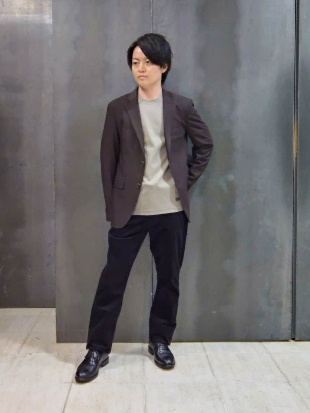 TAKEO KIKUCHIの【360°ストレッチ/セットアップ対応】None Of Stress ジャケットを使ったコーディネートを紹介します。｜Rakuten Fashion(楽天ファッション／旧楽天ブランドアベニュー)6370201