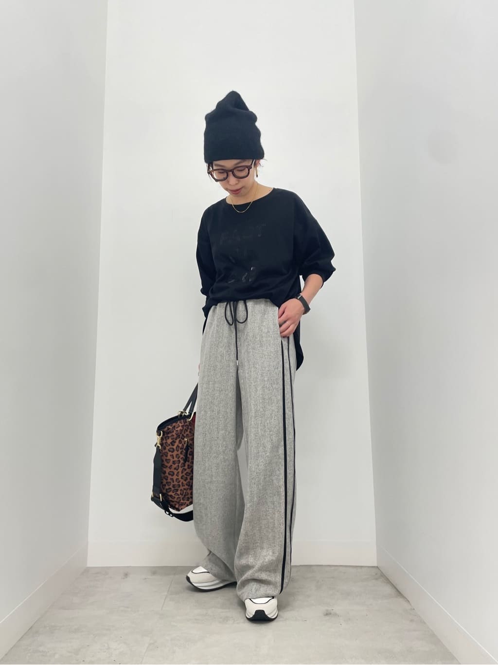 Vinのウェッジソールスニーカーを使ったコーディネートを紹介します。｜Rakuten Fashion(楽天ファッション／旧楽天ブランドアベニュー)6373275