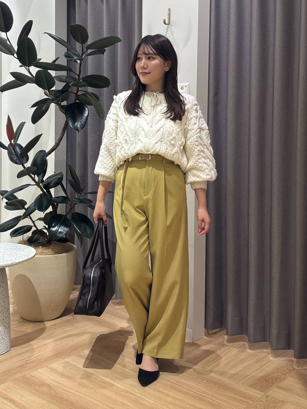 mysty womanのボートネックケーブルニットを使ったコーディネートを紹介します。｜Rakuten Fashion(楽天ファッション／旧楽天ブランドアベニュー)6374134