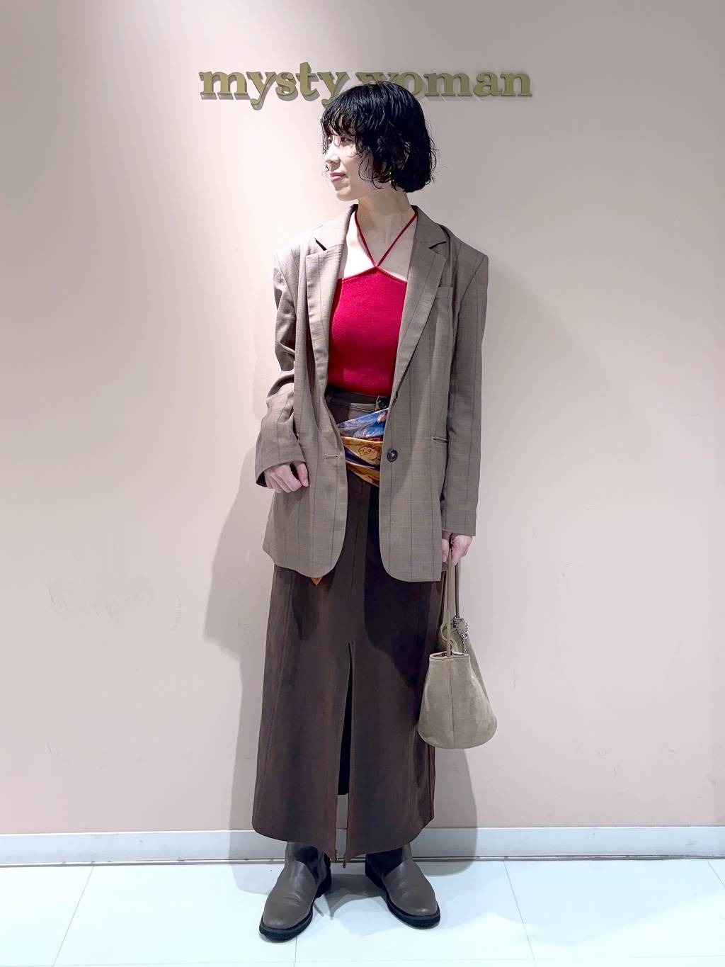 mysty womanの【セットアップ着用可】オーバーサイズシングルジャケットを使ったコーディネートを紹介します。｜Rakuten Fashion(楽天ファッション／旧楽天ブランドアベニュー)6374219