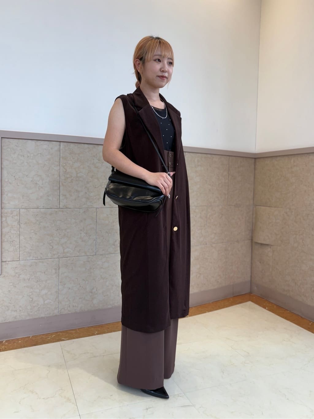 Vinのスタッズチュールタンクトップを使ったコーディネートを紹介します。｜Rakuten Fashion(楽天ファッション／旧楽天ブランドアベニュー)6376743