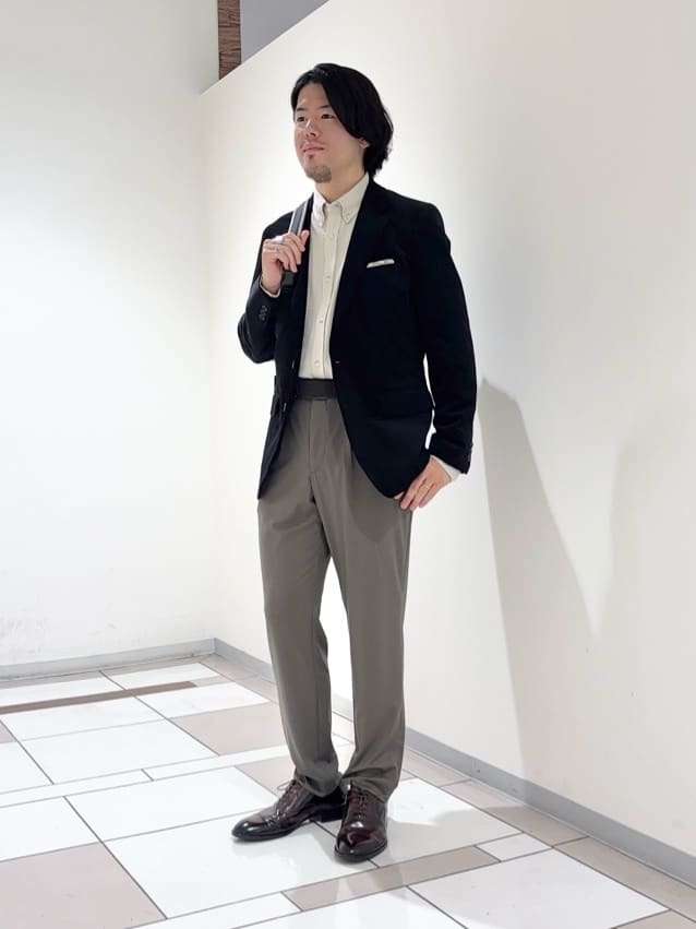 TAKEO KIKUCHIの【Sサイズ~】ストレッチコーデュロイ ジャケットを使ったコーディネートを紹介します。｜Rakuten Fashion(楽天ファッション／旧楽天ブランドアベニュー)6378402