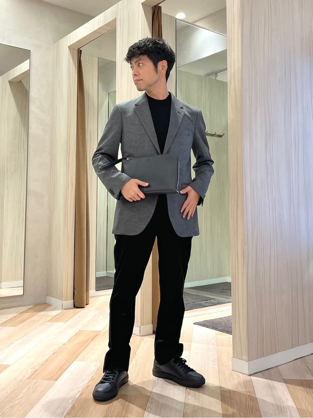 TAKEO KIKUCHIの【Sサイズ~】ハイゲージ モックネック ニット プルオーバーを使ったコーディネートを紹介します。｜Rakuten Fashion(楽天ファッション／旧楽天ブランドアベニュー)6382251