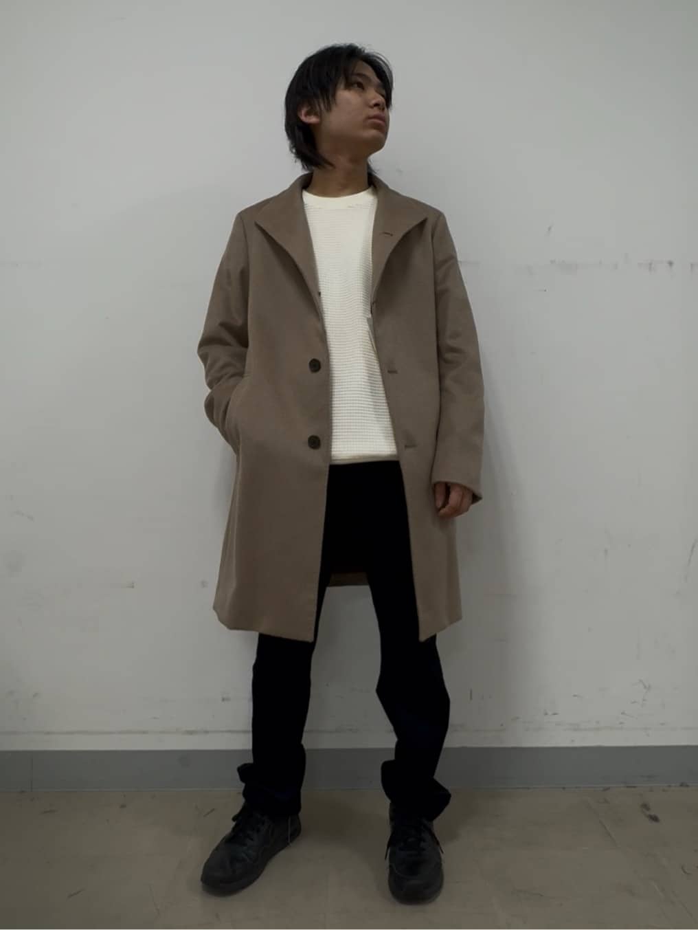 TAKEO KIKUCHIの【ウールカシミヤブレンド】ビーバー調 スタンドカラー コートを使ったコーディネートを紹介します。｜Rakuten Fashion(楽天ファッション／旧楽天ブランドアベニュー)6383128