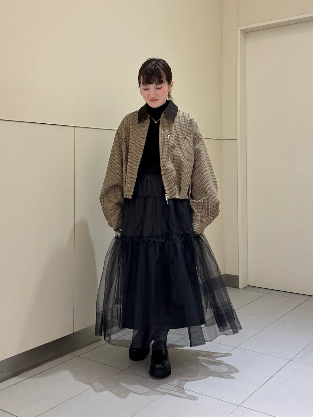 allurevilleの【allureville*CORSO ROMA 9】サイドゴアショートブーツを使ったコーディネートを紹介します。｜Rakuten Fashion(楽天ファッション／旧楽天ブランドアベニュー)6383838