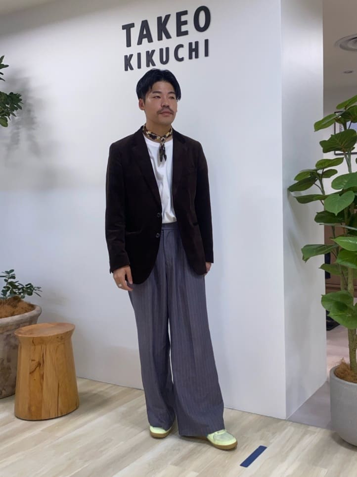 TAKEO KIKUCHIの【Sサイズ~】ストレッチコーデュロイ ジャケットを使ったコーディネートを紹介します。｜Rakuten Fashion(楽天ファッション／旧楽天ブランドアベニュー)6385630
