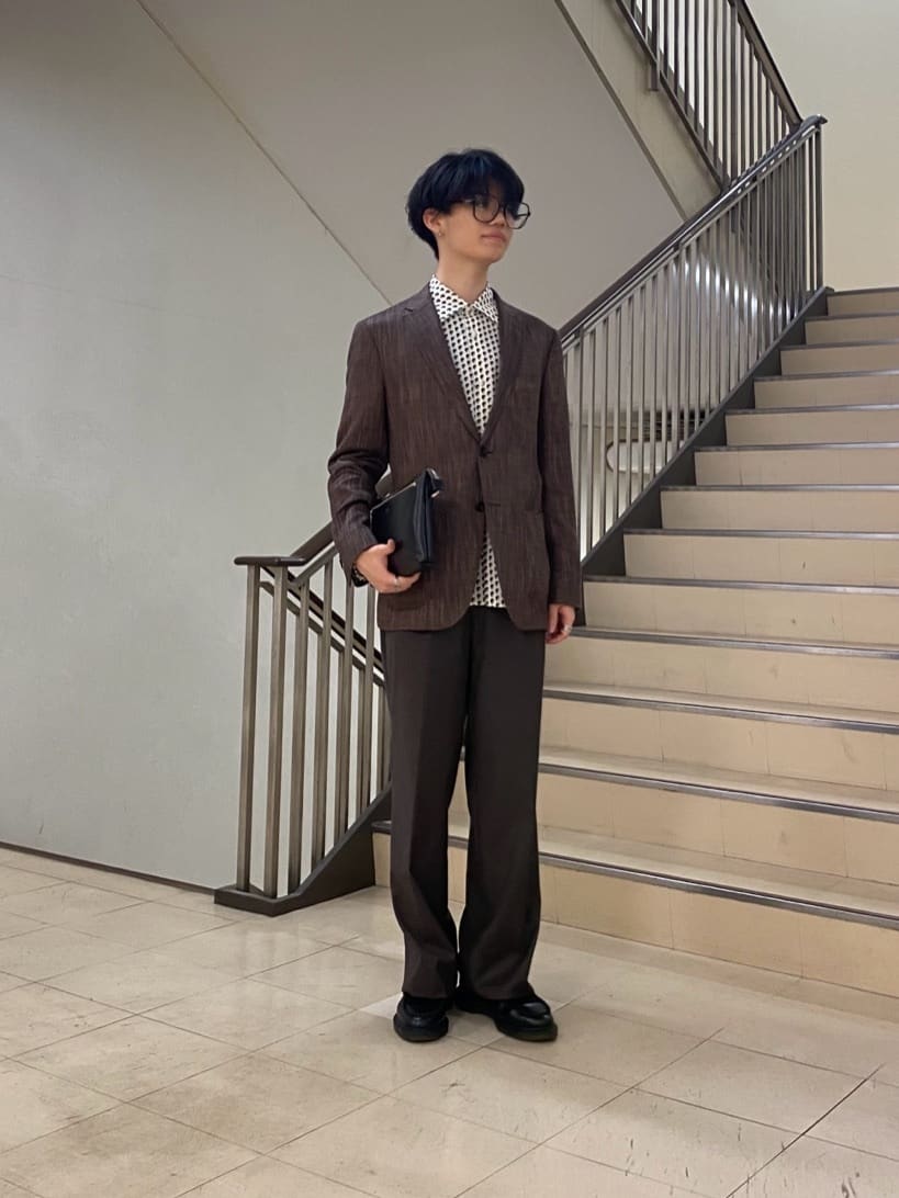 TAKEO KIKUCHIのアニリンレザー 2WAYクラッチを使ったコーディネートを紹介します。｜Rakuten Fashion(楽天ファッション／旧楽天ブランドアベニュー)6385905