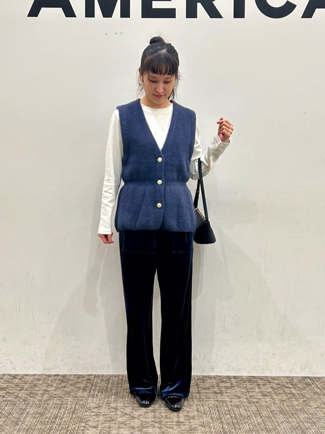 AMERICAN HOLICのミニシャギーペプラムベストを使ったコーディネートを紹介します。｜Rakuten Fashion(楽天ファッション／旧楽天ブランドアベニュー)6388761
