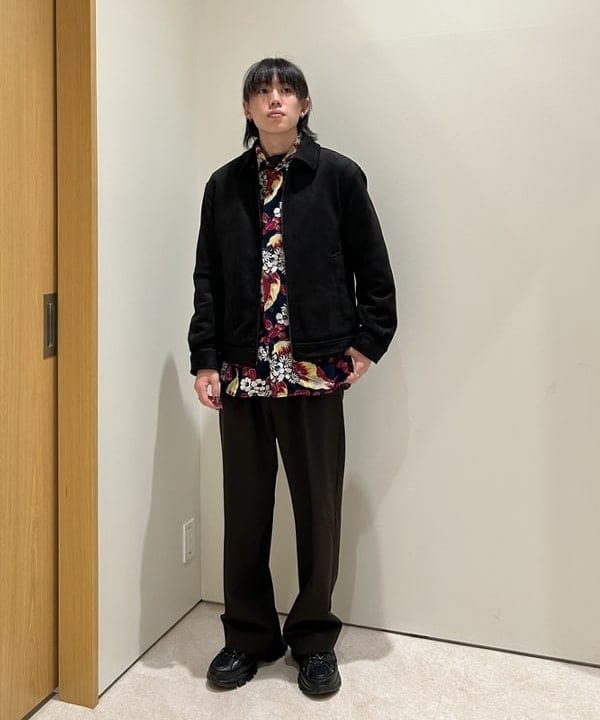 BEAMS OUTLETのコーデュロイ ディスチャージプリント ワークシャツ クラシックフィットを使ったコーディネートを紹介します。｜Rakuten Fashion(楽天ファッション／旧楽天ブランドアベニュー)6389115