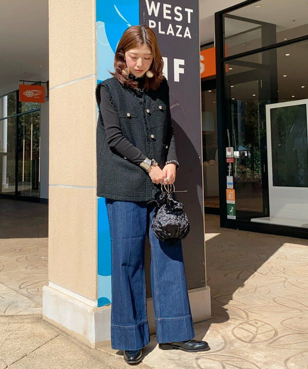 BEAMS HEARTのツイード フリンジ ベストを使ったコーディネートを紹介します。｜Rakuten Fashion(楽天ファッション／旧楽天ブランドアベニュー)6389126