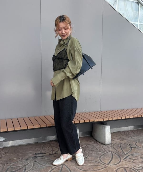 BEAMS HEARTのビスチェ * ロングスリーブシャツ(セットアイテム)を使ったコーディネートを紹介します。｜Rakuten Fashion(楽天ファッション／旧楽天ブランドアベニュー)6389139