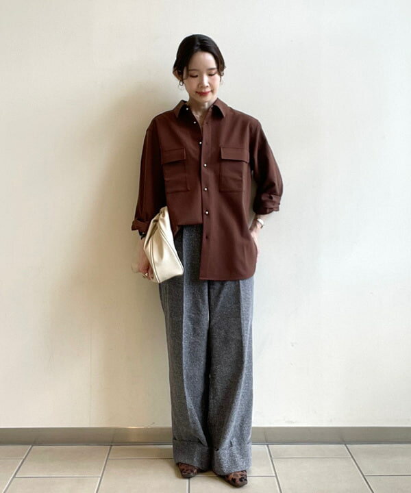 BEAMS HEARTのワーク オーバー シャツを使ったコーディネートを紹介します。｜Rakuten Fashion(楽天ファッション／旧楽天ブランドアベニュー)6389148