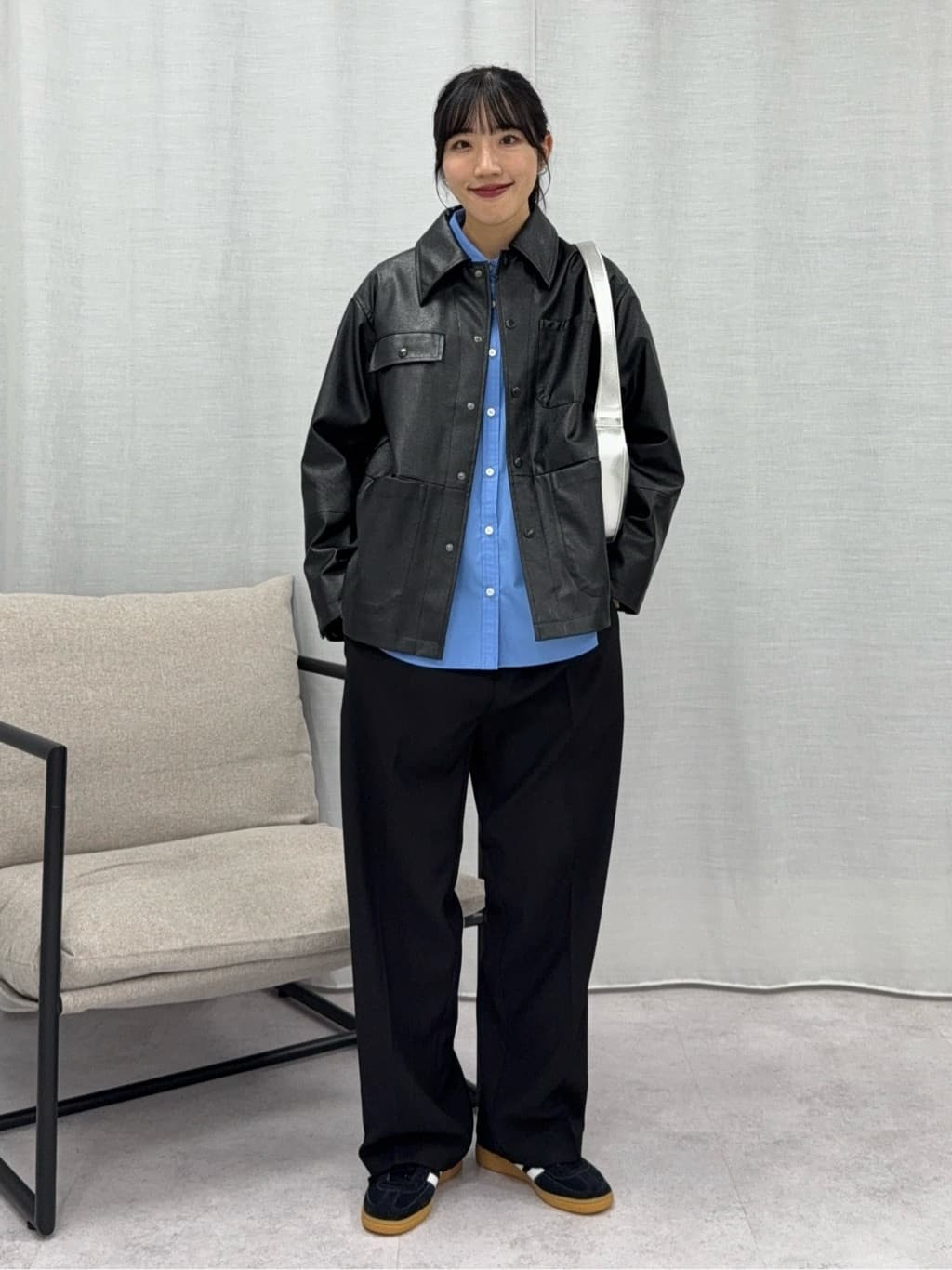 AMERICAN HOLICのフェイクレザーカバーオールを使ったコーディネートを紹介します。｜Rakuten Fashion(楽天ファッション／旧楽天ブランドアベニュー)6389736