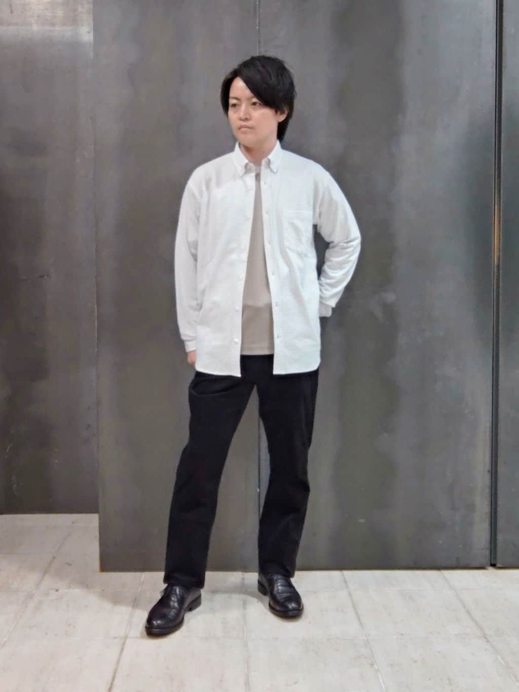 TAKEO KIKUCHIの【抗菌防臭】サッカーギンガムチェック ボタンダウンシャツを使ったコーディネートを紹介します。｜Rakuten Fashion(楽天ファッション／旧楽天ブランドアベニュー)6390404