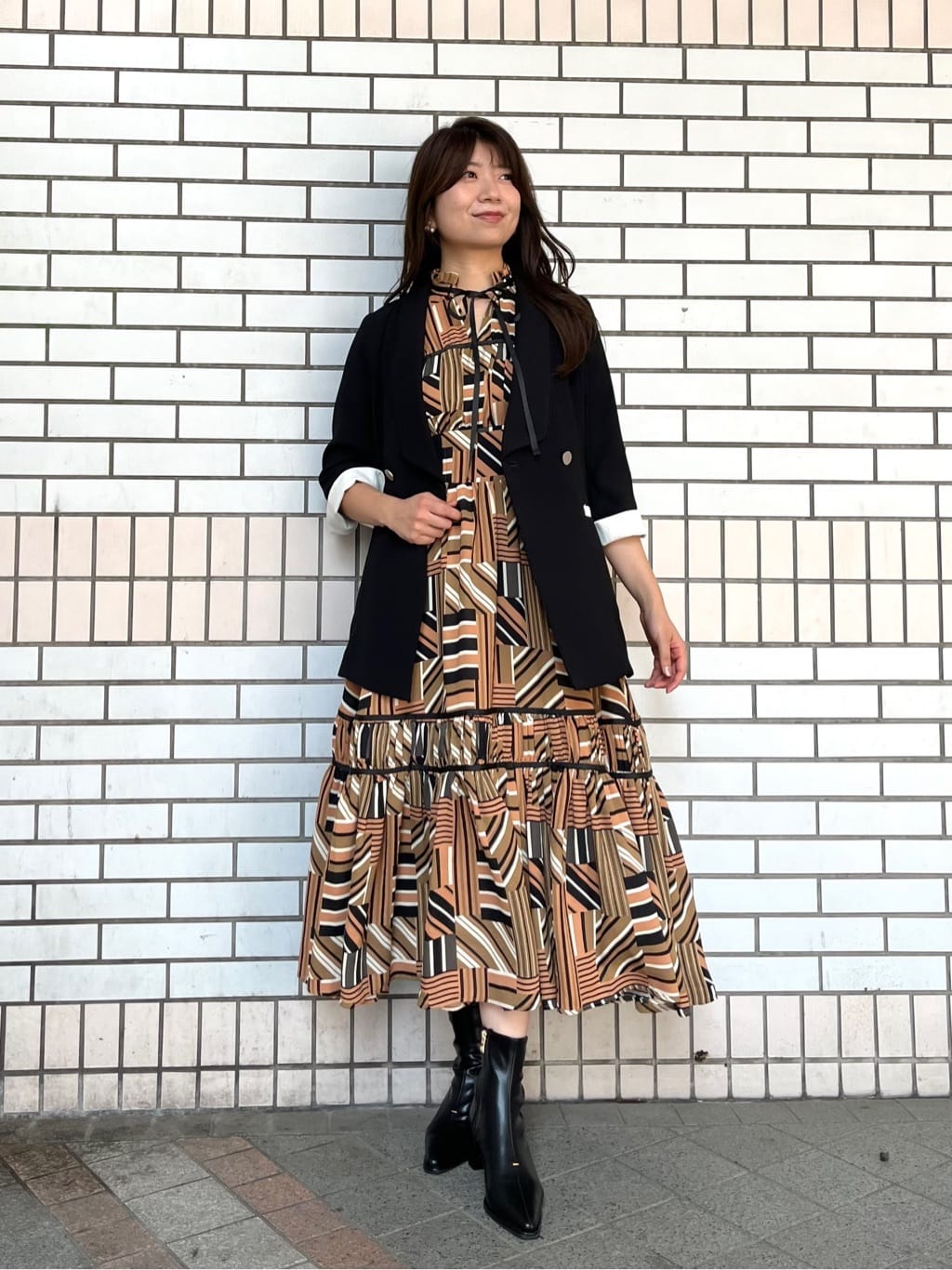 Vinのレトロパターンフレアワンピースを使ったコーディネートを紹介します。｜Rakuten Fashion(楽天ファッション／旧楽天ブランドアベニュー)6390904