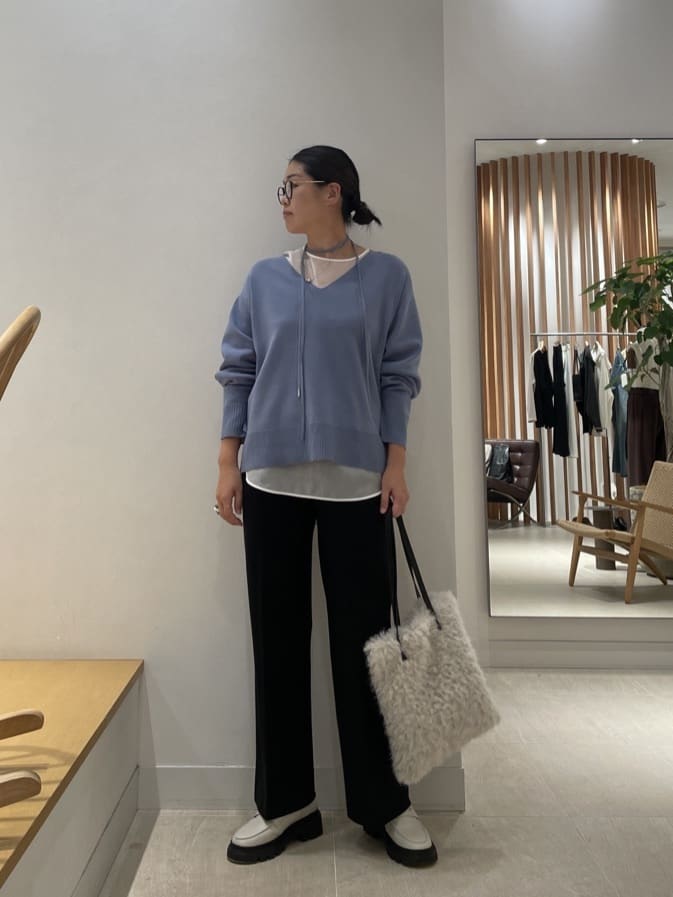 GALLARDAGALANTEのバックスリットブラウスTeeを使ったコーディネートを紹介します。｜Rakuten Fashion(楽天ファッション／旧楽天ブランドアベニュー)6392648