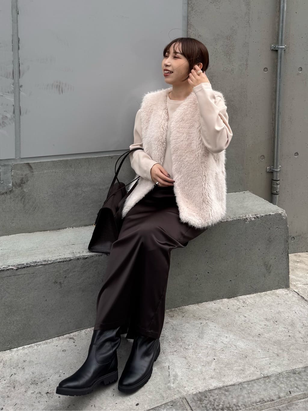 GALLARDAGALANTEのバックスリットブラウスTeeを使ったコーディネートを紹介します。｜Rakuten Fashion(楽天ファッション／旧楽天ブランドアベニュー)6397460